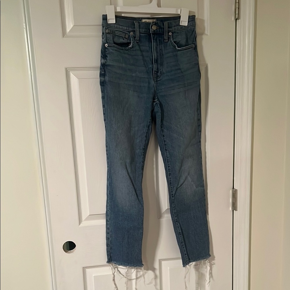 Madewell size 24 high rise slim boyfriend jean frayed ends